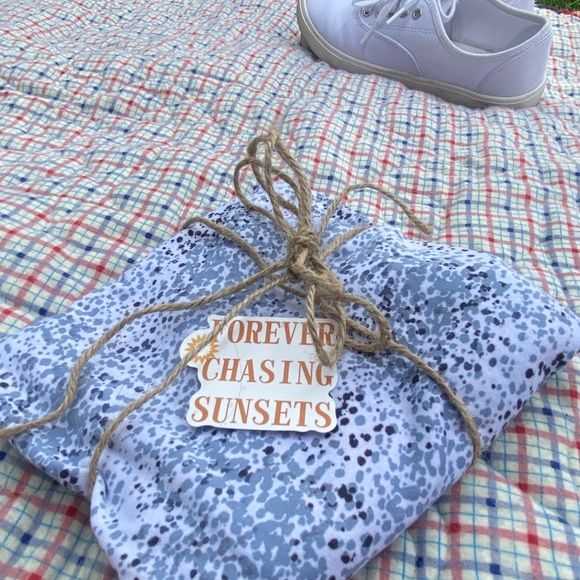 🫧 Jaclyn Intimates Lounge Top – Size Medium – $10 - Picture 6 of 6